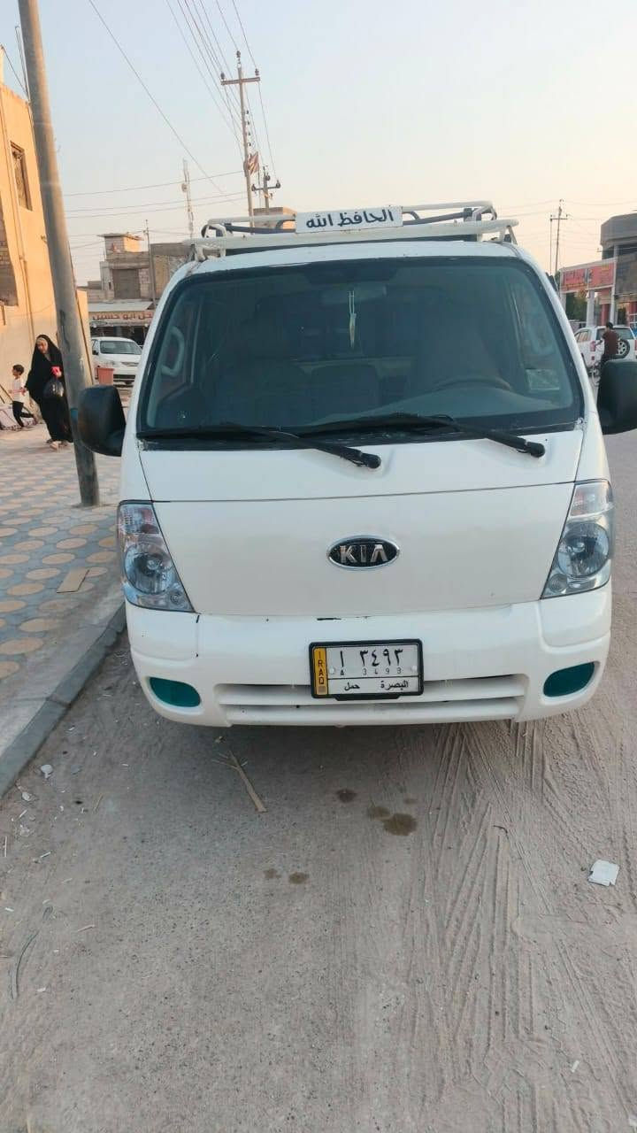 كيه نثيه ٢٠٠٩ رقم بصره مكينه جديده شاصي رقم شاصي سياره جاهزه سعره ٧٠ وبيه مجال قليل مكانه ناصري سوق الشيوخ رقم الهاتف ***********
