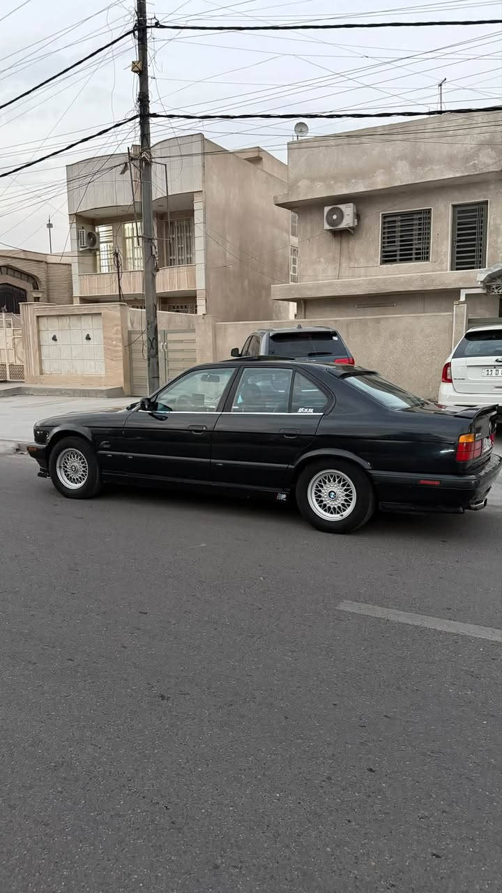 بي ام ٥٢٥ • ١٩٩١ • كت M5
