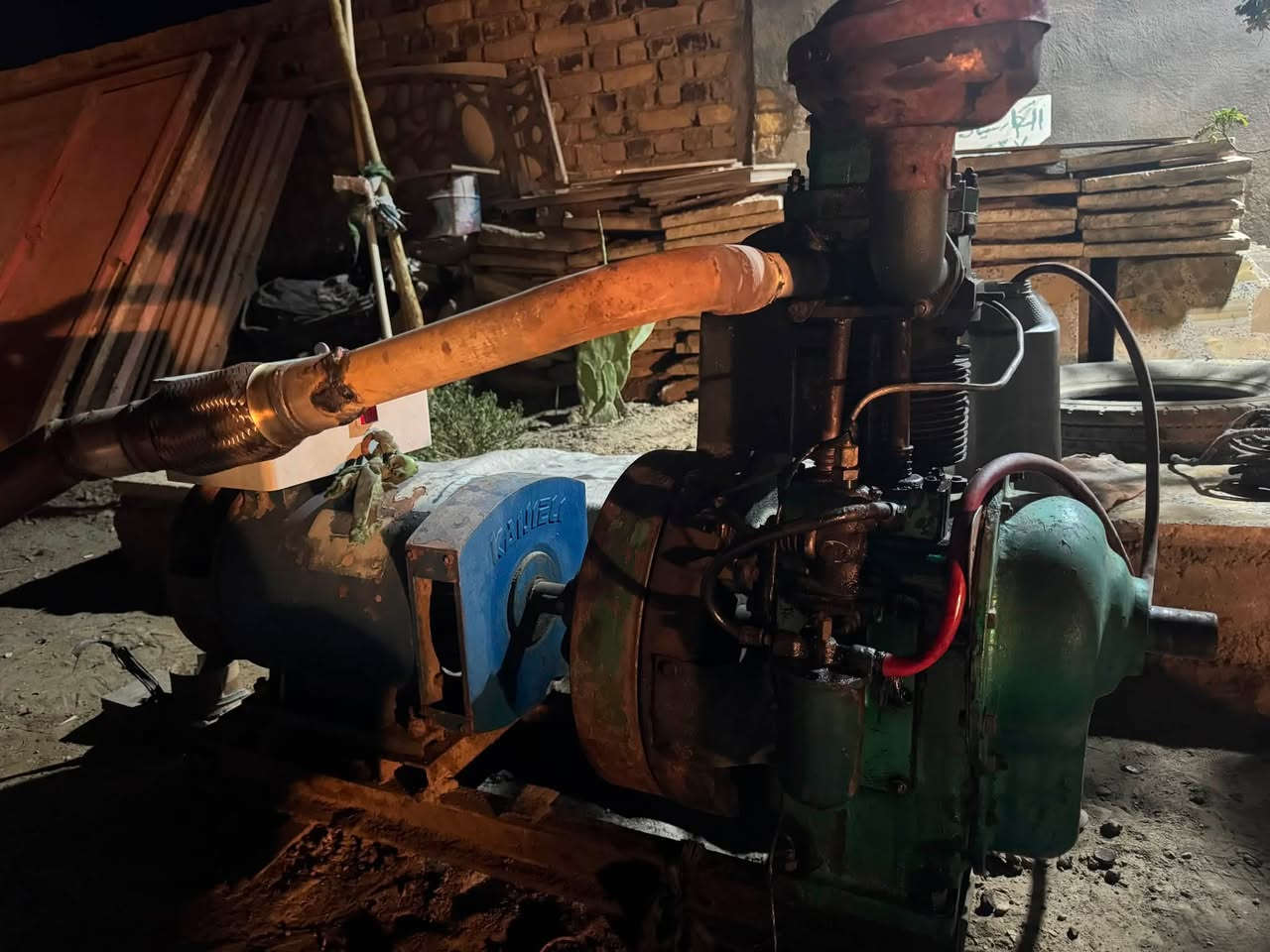 السلام عليكم 
مولد هندي هندر شغال ع الفحص  مجفت جديد ونوزل جديد راس توليد مشروط 7.5 kv تنطي 34 امبير 

فرة هندر وحده فحمات جدد وكهربائيات كلهن جدد بدون چطلات ولاهوسه
مكاني ديوانيه قضاء السنيه
السعر 600 الف 
***********
***********
