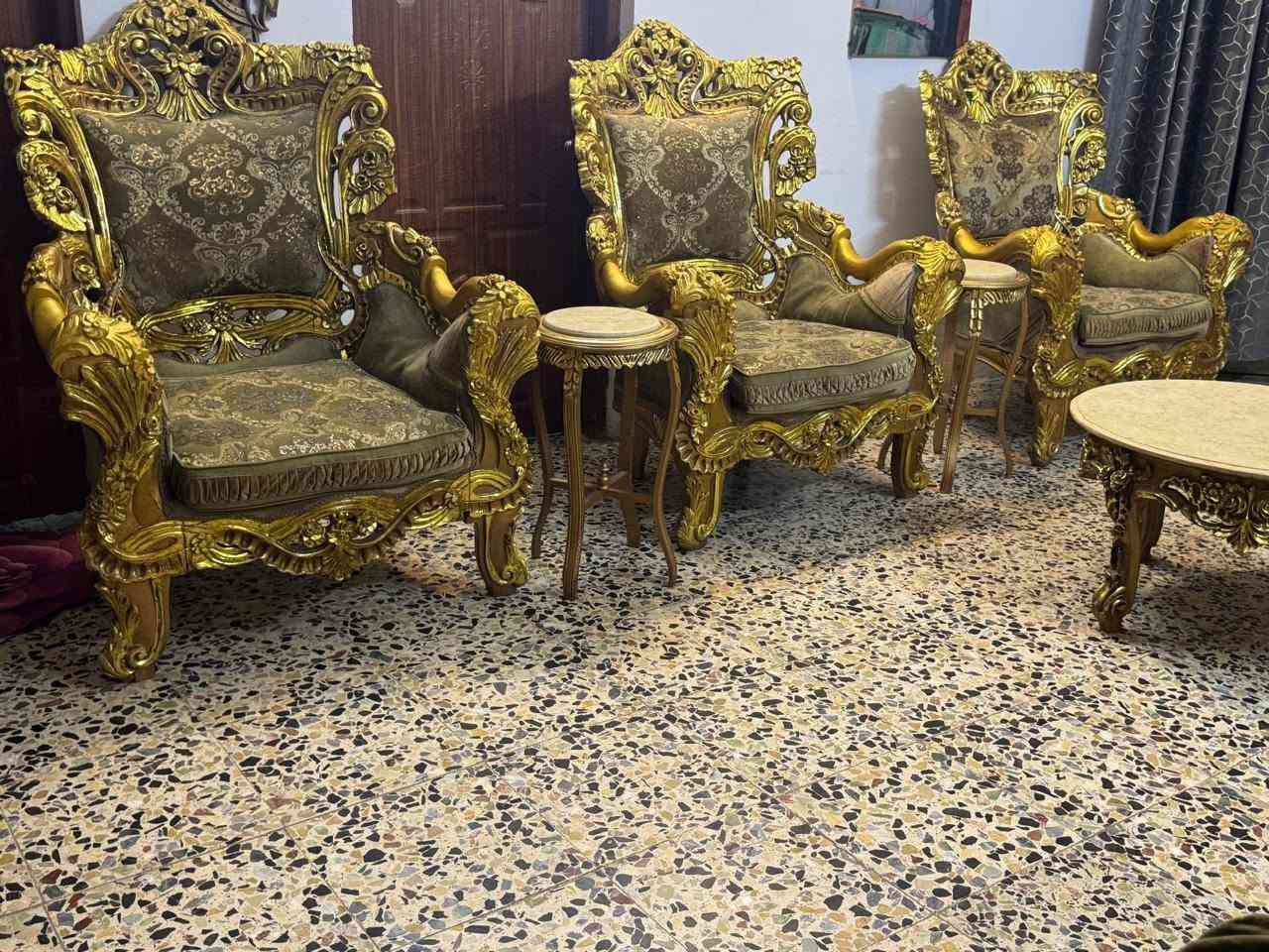 تخم مصري للبيع خشب زان فرعوني في كربلاء الاستفسار على رقم الهاتف مكلف بالنشر***********
