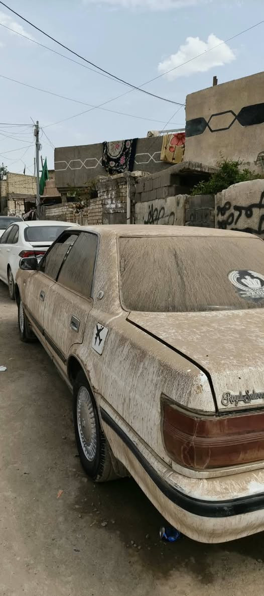 سلام عليكم هارتوب للبيع مديل 1991 كير مكينه بطه ما بيهن اي عيب سياره راعيه موجود السياره اصل  ستيرن يمنه محور يسرا فقط ما بيه اي شي  ثاني تبريد فقط غاز تجي تفحص بنفسك ***********
