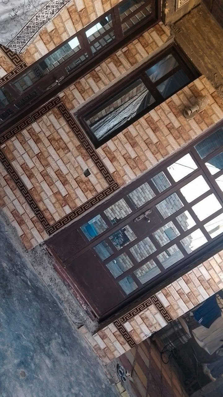 سلام عليكم ورحمه الله وبركاته 
بيت للبيع طابو زراعي مساحته 200 مربع طابق ونص سند 25 
العنوان العبيدي الرئاسه شارع عشرين شارع الساده قبل مجمع الببسي 
الاستفسار الاتصال على. هذا الرقم 
***********
