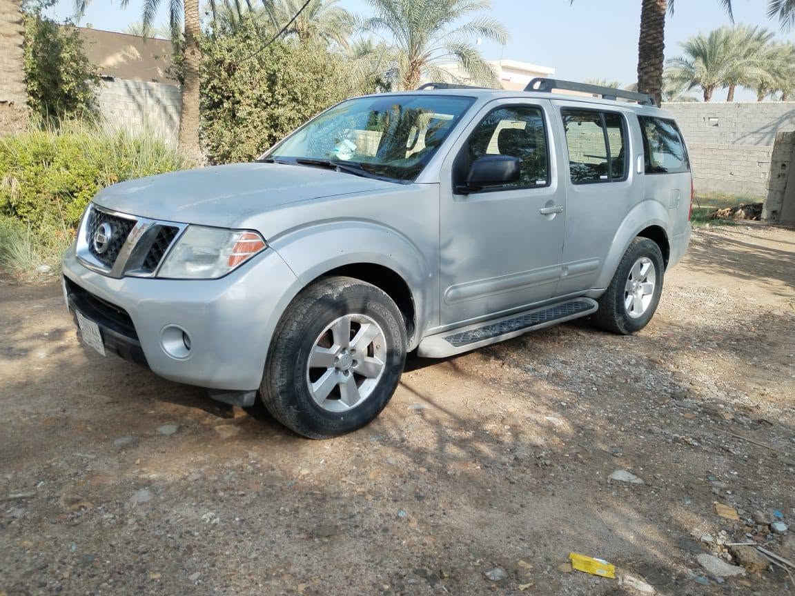 نيسان باثفندر 2011 وارد امريكي V6 4×4 للبيع في الكوت
عدد المقاعد 7
مقعد السائق كهربائي 
كامرة خلفية  
مثبت سرعه 
محرك وكير بحاله جيدة 
بيها جراد نبيع احزام  والبنيد مغلف فابلون 
السعر 85 وبيها مجال 
تواصل على الرقم ***********
وشايف كل الخير الياخذها
