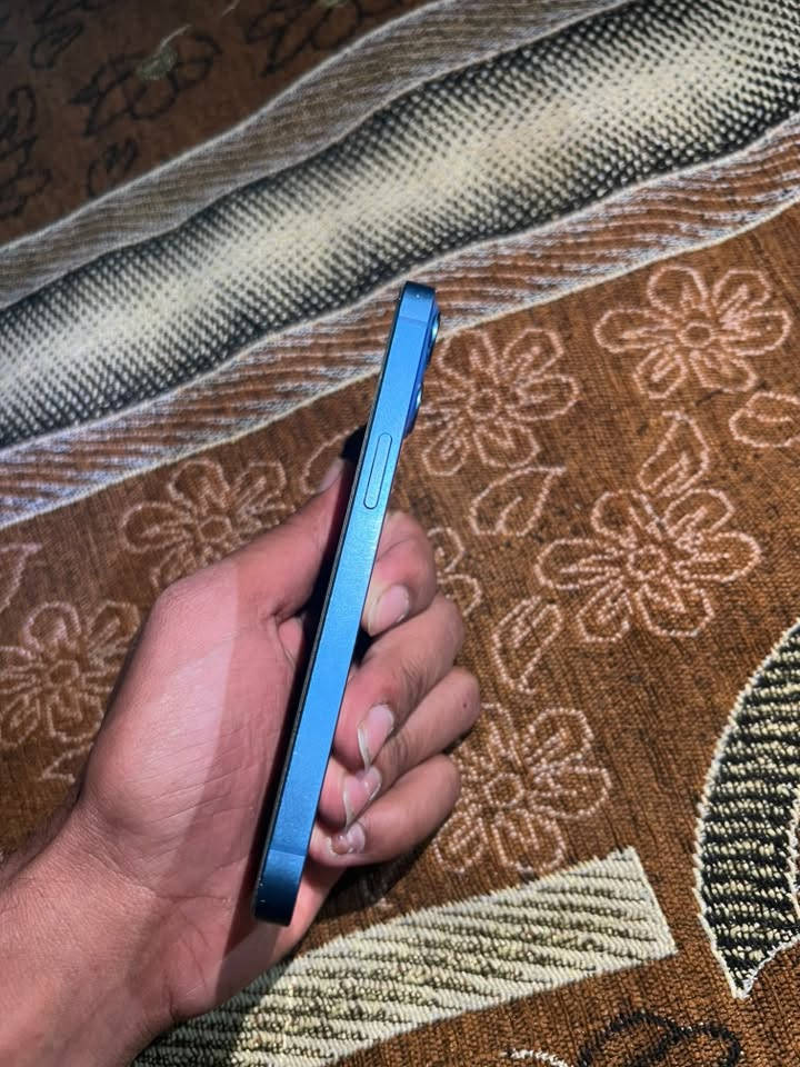 آيفون ١٣ • ذاكرة ١٢٨ • بطارية ٨٨٪
