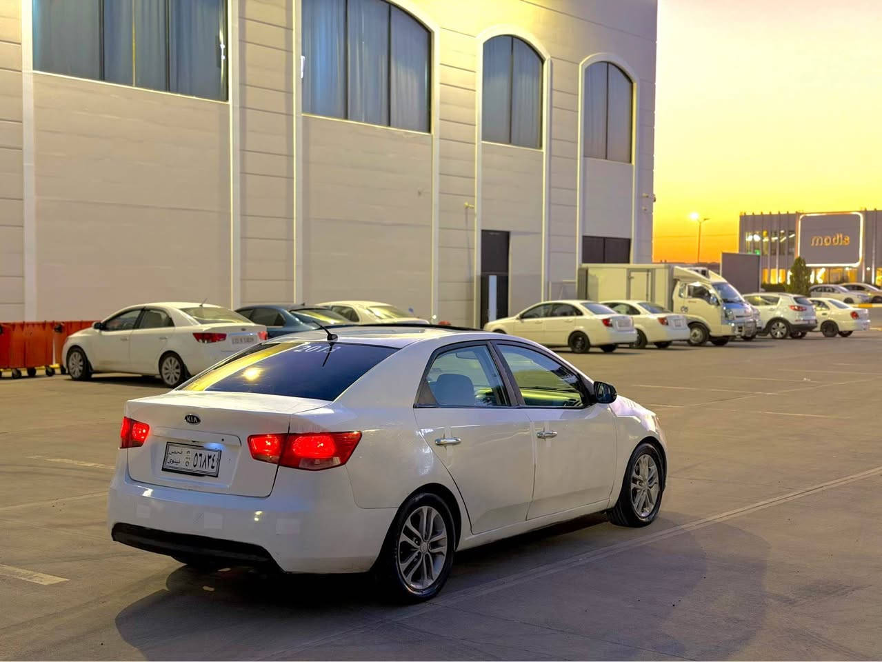 Kia Cerato 
دوبەی دوبەی 📦✅ مەنەفێست و ئەوراقی کامل لەگەلە تصدیق 
مۆدیل ٢٠١٣
فول مواسەفات ناو خەنەی 
دابڵ گێر تۆماتیک عادی ٦ گێر 
تەبرید لەسەر سویج 🥶 
مەکینە دوش مەرغوب ٤ پستن گزۆز گچکە زۆر کەم بەنزینە 
سلایت ٤ جام و ئاوێنە ئۆتۆ ئاوێنە شەفت 
 شاشە و کامیرە سوکان ڤۆلیۆم 
ویلکەپ تاخم تایەی خاوێنە  
سەیارەیەکی زۆر پاک و جوانە 
گێر و مەکینە و کارەبایەتی هەمو گیانی بەشەرت 
پێش و پشتی تازە توند کراوەتەوە 
سەیارەکە لە هەولێرە و نرخی ٥٣ وەرەقەیە و مامەڵەیەکی کەمی تێدایە 
 ژم*********** أربيل, العراق

