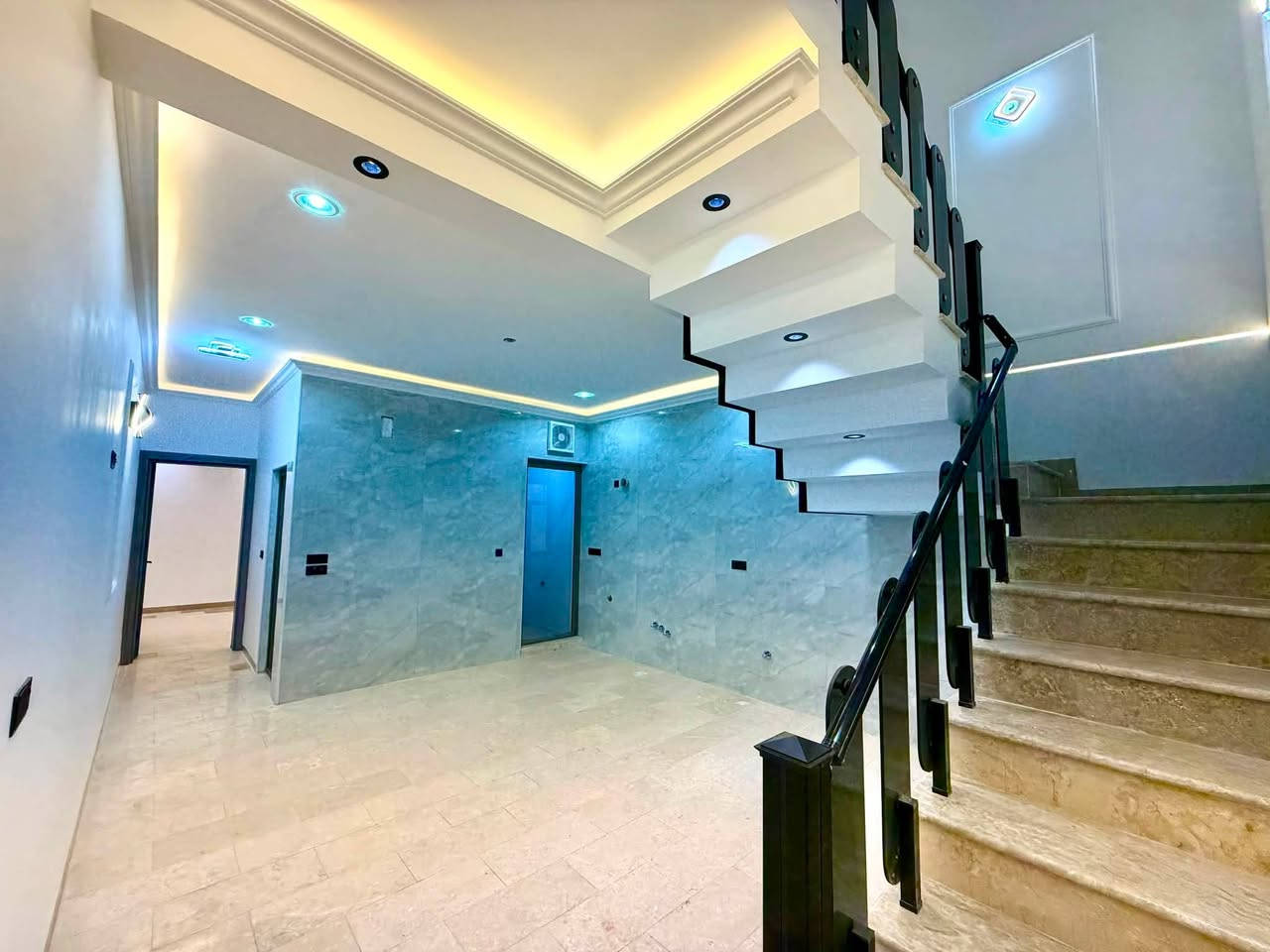 مشتملات للبيع تون 🏠
مساحة كل مشتمل 100 متر
محتويات: 3 نوم، صحيات عدد 2 🛏️
حي الجهاد الطائي، مقابيل مجمع النسيم 📍
بناء حديث 2026 ✨ غير مسكون وجاهز للسكن
الاستفسار: *********** 📞
مكتب العدل العقار
باقي العروض 👇
https://t.me/mmeeaaii/2023
