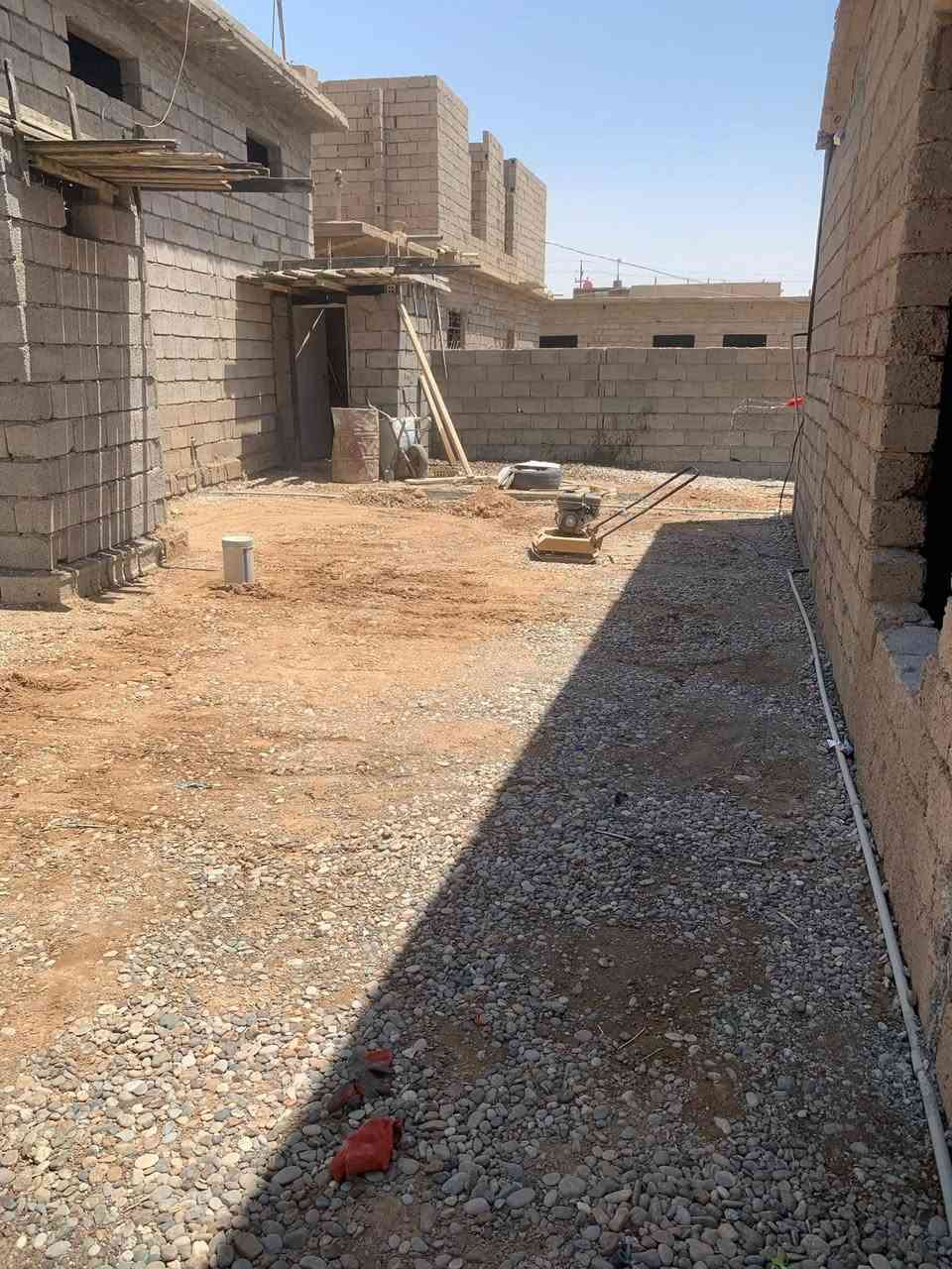 السلام عليكم 
يوجد حادلة  لحدل البيوت والثيلات والحواش (حدل بلا  لاش كبل طبق سيراميك) للاتصال ***********. 
والأسعار مناسبة أن شاء الله
