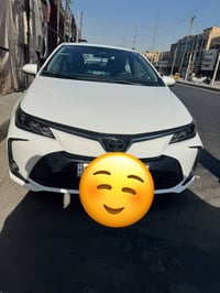 كورلا هايبرد موديل2024 شكل خليجي ماشية ٤٨ الف بيها شبر بارد بالجنطه وف...