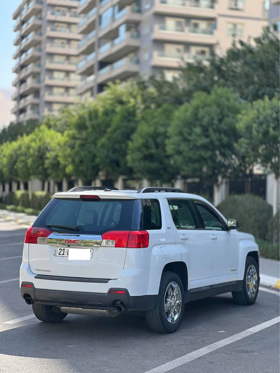 Gmc Terrain 2013 105$  
فول فول مواسەفاتی خلیجی بێ بۆیاخ 
نرخی ١٠٥$ و مەجالێکی کەم 
سعر: 105$ مجال 
مواسەفاتەکانی( سڵاید - شەغال -ویل کرۆم - شاشە و کامێرا و تەحدید سرعە - دەبڵ گێڕ - سنوق جەگ و کارەبای ٤ تایەی لۆکی لەژێرە - ئاوێنە هیتەر - ناوزەرد و کوشن جلد و کارەبای - مکەبەرەی pioneer ) 
مەکینە ٦ بستۆن ٣.٦ تاک ئەکسل 
ڕەسمی سۆنەریم داناوە 
هەزەی نوێیەو سەنەوی تا ٢٠٣١ تازەیە بەناوی خۆمانەوەیە 
سلێمانی ناوشار 
*********** السليمانية, العراق
