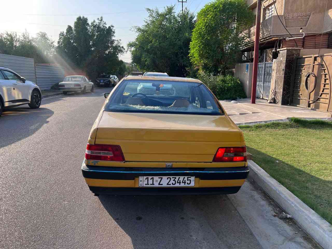 السلام عليكم.... بيجو 405 للبيع موديل 2012
رقم بغداد خصوصي.... ( إني محلوه خصوصي يعني اصفر غير محدد لا هيئه ولا بحث ولا خط)
المكينه بيه تبخير.... الكير مابي شي عينيه وصينيه قبل سبوعين شديدت 
المشط يرادله تجفيت ( ينظح دهن)
التبربد قبل يومين عطل.... طلع دخان من كلج...
بيه ضربه بل جاملغ الخلفي مثل مواضح بل صور..مسمكره بس يراد صبغ...
السعر 27 ورقه وبيه مجال 
رقمي.... ***********
مكاني بغداد... البياع قرب تقاطع دوريش
