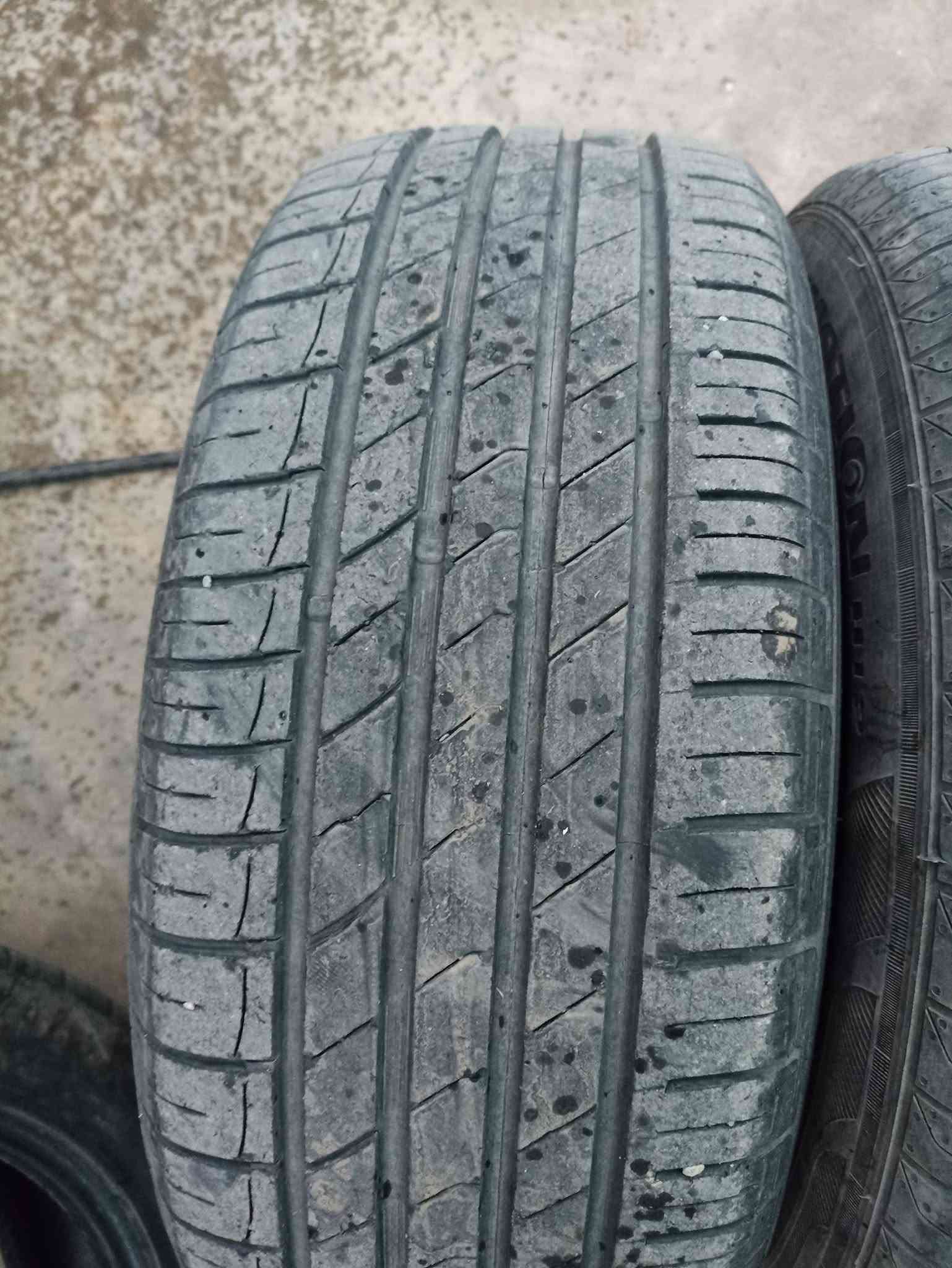 طقم تايرات 225/60/15 • BMW • سليمانية