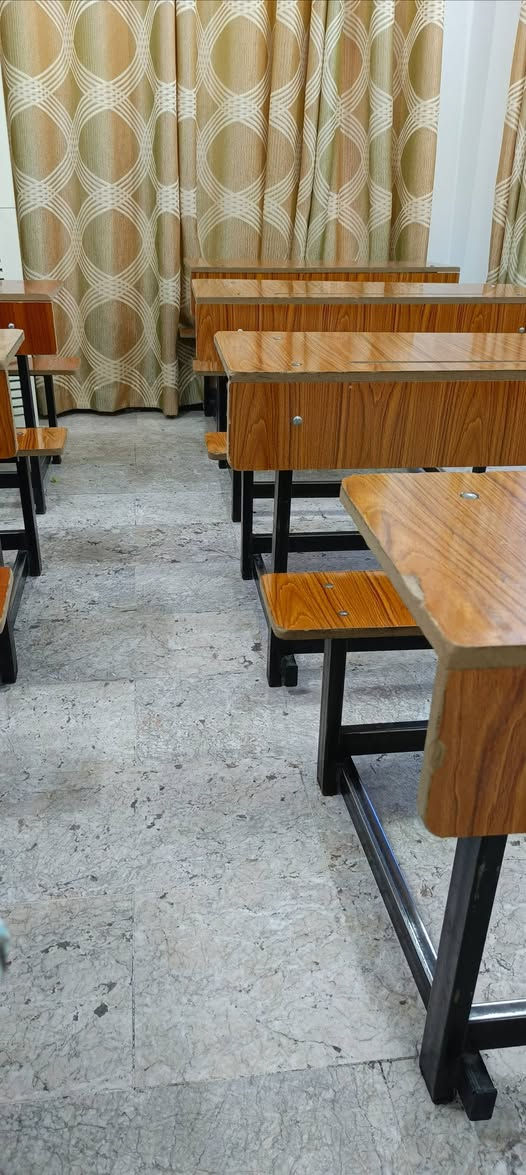 متاح رحلات نظيفات
قياس ١٠٠×٧٠×٦٠ 
مكاني بالكوت
***********
‏‪***********‬‏
