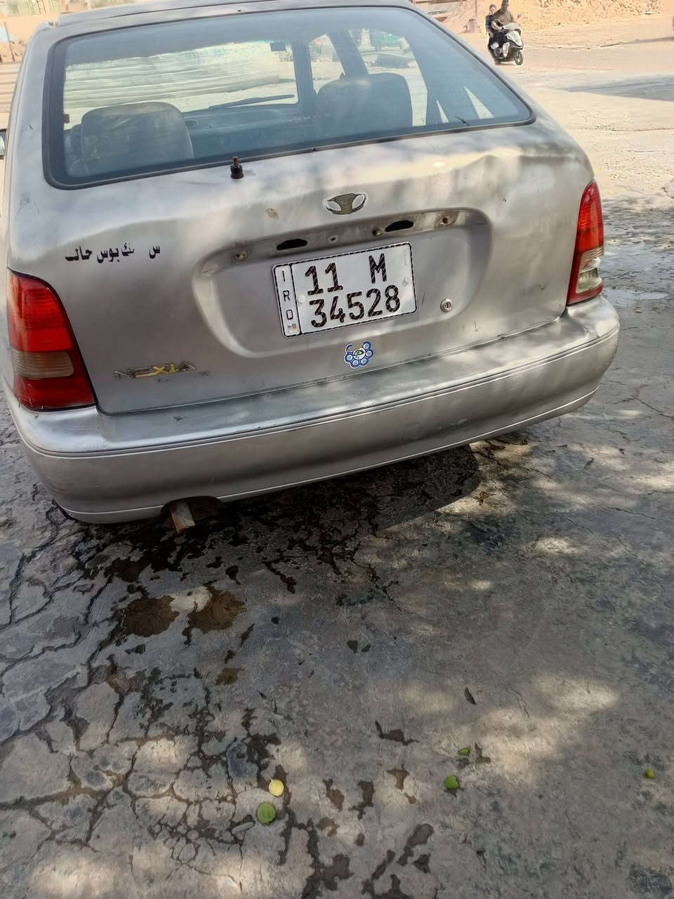 سياره سلو هاچ باك موديل 96 سياره مكينه وكير مال حاويه شاديله تبريد بس عوزه غاز  السعر 23وبيه مجال بغداد الرقم ***********
