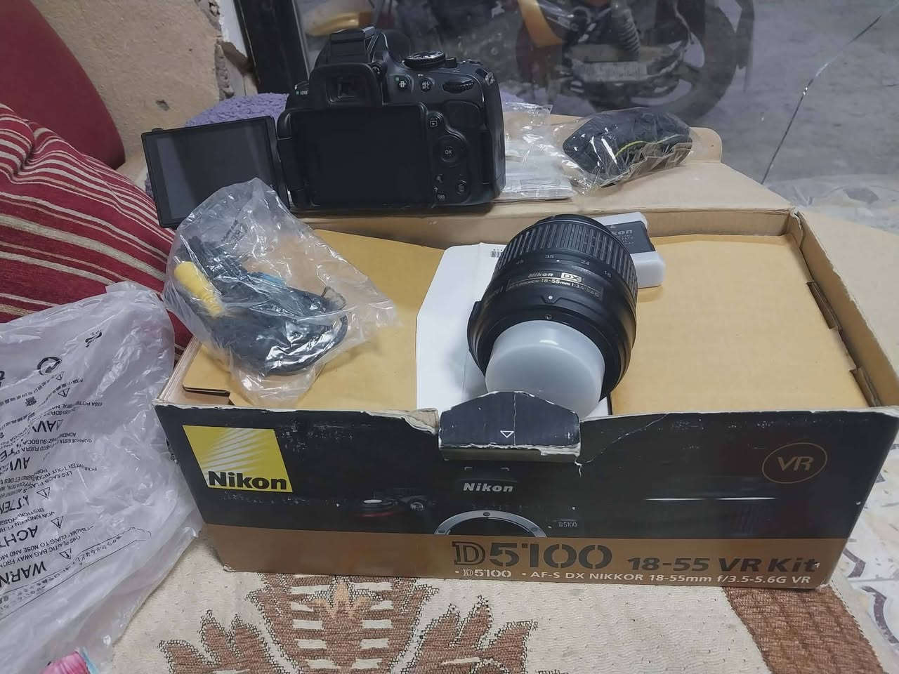 آيفون XS ماكس • ٦٤ جيجا • نيكون D5100