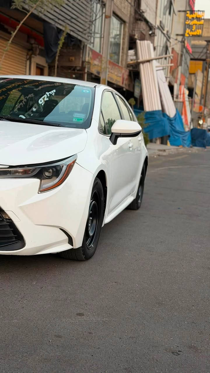 كورلا يابني اصلي وارد امريكي موديل 24 بانزين فقط السعر160 حادث امريكا دعاميه فقط سياره كلين مواصفات LE سياره جديده واحلى من الصور تجي وتشوف بعينك داخله على ايدي من امريكا جديده وما متعوبه مال بيت باسمي مكان بغداد حي اور قرب جامع الفردوس غير متواجد على فيس للاستفسار الاتصال ***********
