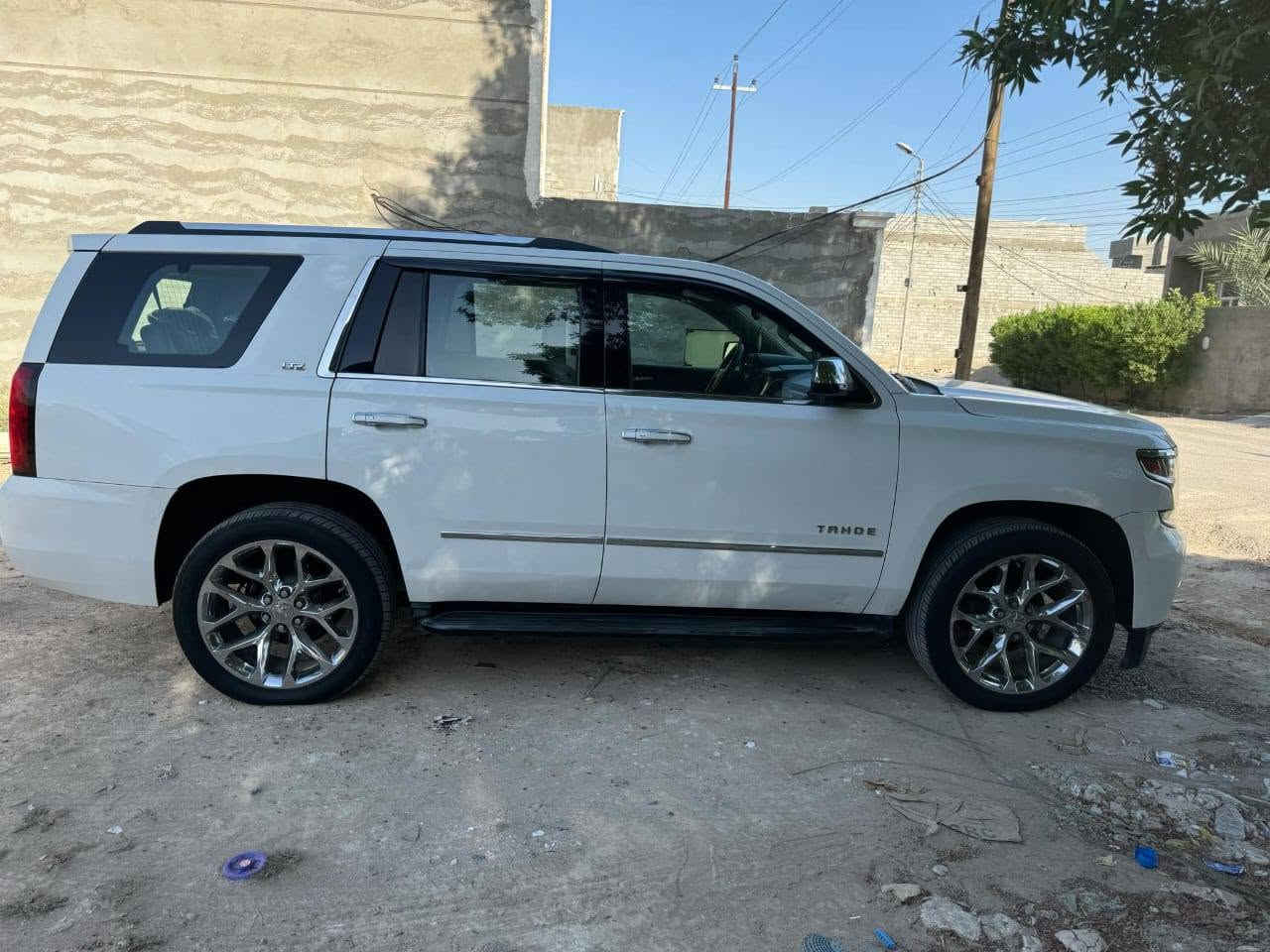 السلام عليكم للبيع تاهوموديل 2015  فول مواصفات رقم بغداد بأسمي
5 بصمات
تشغيل عن بعد فتحه
داتا شو
رادارات جانبيه
رادارات امامي وخلفي
حساسات
تحديد مسار
شاشه بالقمارهDVD
قاصه
كشنات ذاكرة
كشنات كهربائية
كشنات تدفئه تبريد
ثلاث قطع تدفئه تبريد
مري شفط
اشاير بالمري
هيتر بالمري
مري قلاب مع البك
جنطه شفط كهربائية
وبعد مواصفات هواي
مكاني بابل القاسم

لااتصال*********** واتساب
