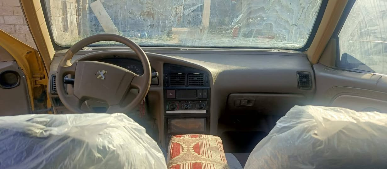 السلام عليكم
بيجو 405 موديل 2015 بصرة سنوية مجددة لغاية 2028
السيارة مكفولة من الضربة والتبديل فقط ملقطة خياسات
كير، محرك،حدادة تبريد وتخم تاير كله جاهز
كهربائيات كلها شغالة دواخل حلوة
السعر 33 وبيها مجال للشراي
مكاني بصرة الكرمة
الشراي يتصل: ***********
