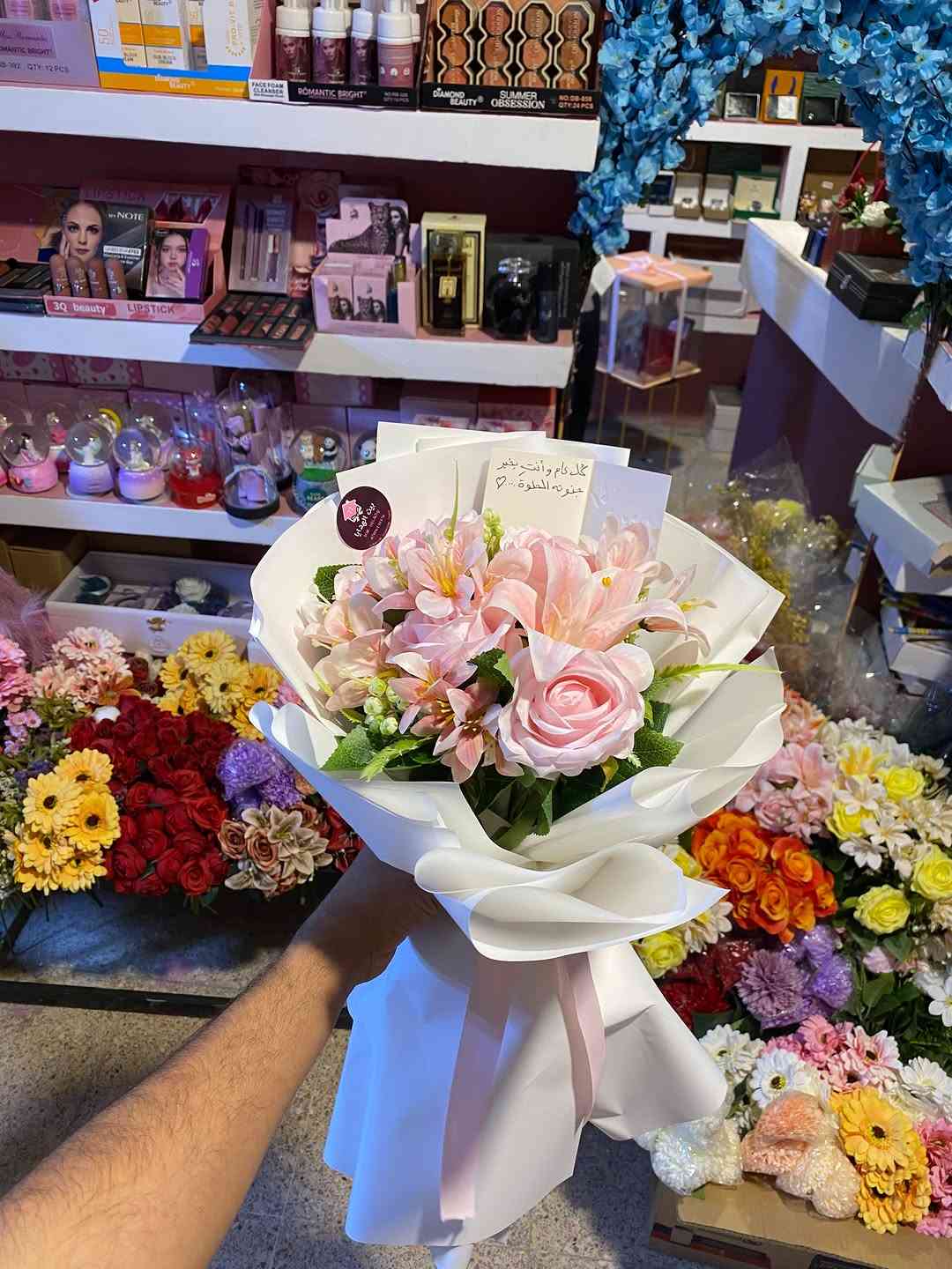 بوكي ورد صناعي جوري وردي + ليلي 💕.
.
.
.
.
.
.
#بوكي #بوكيات #ورد #وردطبيعي #وردصناعي
