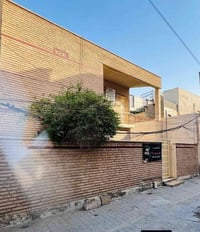دار للبيع منطقة المشروع طابقين يقع الدار مقابيل مستشفى البتول بلضبط .ا...
