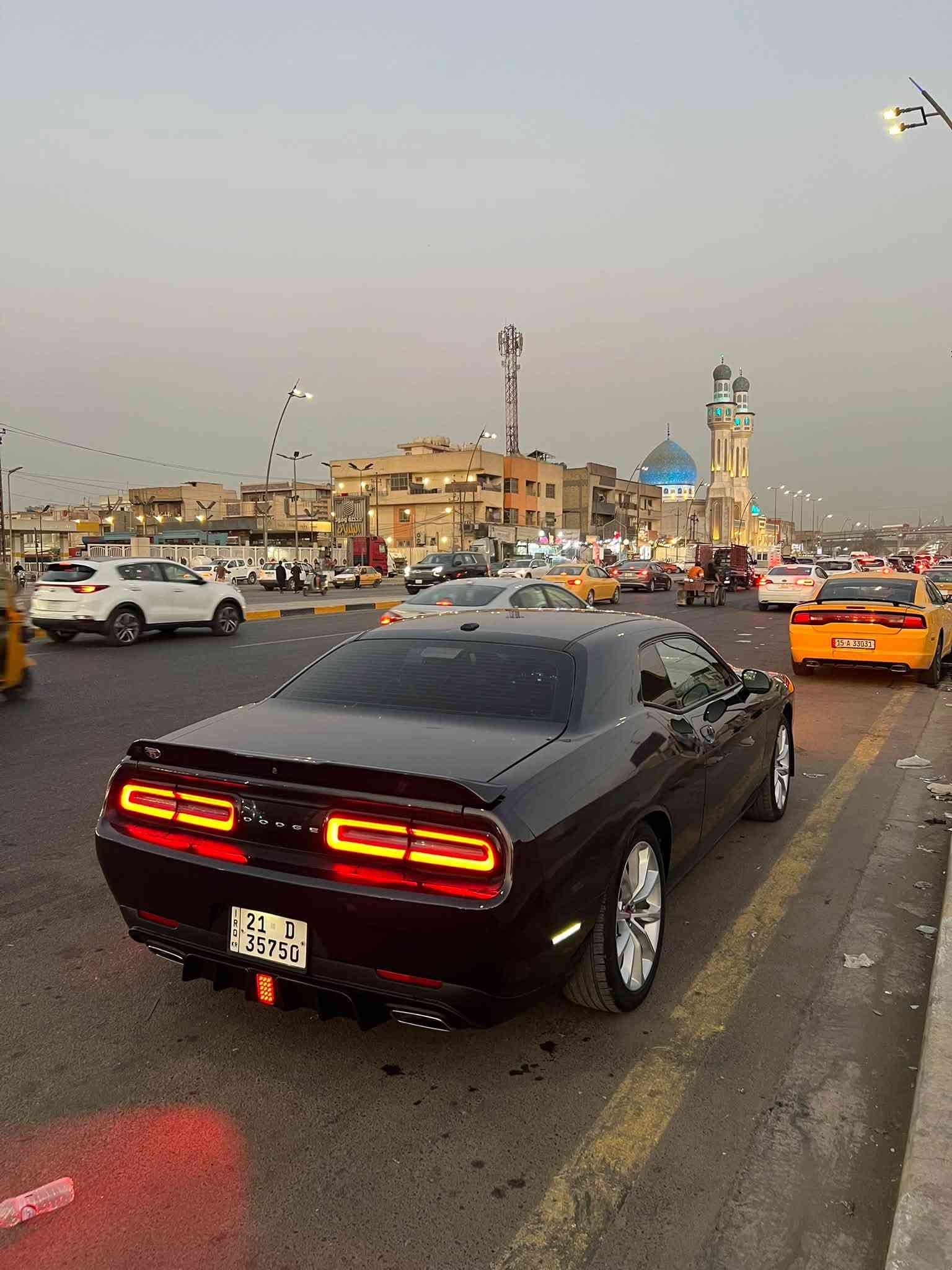 جالنجر 2019 sxt
مواصفات ال sxt المعروفه 
🧨مقعد كهرباء
🧨تحكمات ستيرن 
🧨عداد دجتال 
🧨كامره خلفيه 
🧨قفل سرعه 
🧨شاشه صغيره 
🧨مري كهرباء
🧨لون السياره نيلي وليس اسود 
السياره بدون ايرباك او شاصي بجم السياره كبس بلادي وحادث السياره مرفق بالمنشور 
للاستفسار الاتصال على الرقم 
***********
