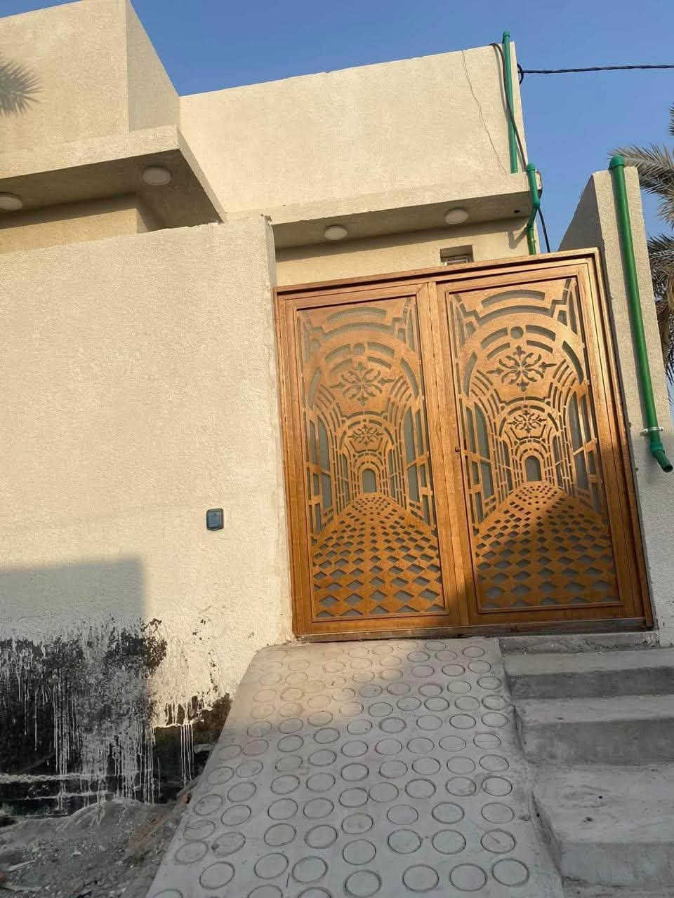 علا هام يعلن مكتب عقارات جوهره حمدان عن وجود بيت وقف سني مساحه 110 متر غرفتين وديوان ومطبخ وصحيات وموزع السعر 70 مليون وقابل للتفاوض العنوان البصره ابو الخصيب حمدان قرب جامع الرسول يبعد عن شارع 300 متر يرجى التواصل علا رقم الهاتف :***********
