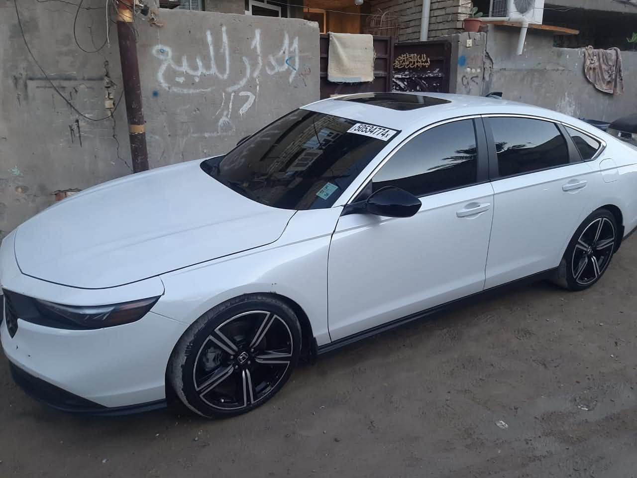 🔥 للبيع — السموراي الياباني 🔥
✨ هوندا أكورد 2024 سبورت هايبرد ✨

🚗 الموديل: هوندا أكورد 2024

⚡ الفئة: Sport Hybrid

🔧 المحرك: 2000 سي سي

📏 الممشى: 36ألف ميل فقط

🎨 داخل لونين — طابع رياضي فاخر

🏷️ رقم بغداد

👤 الاستخدام: على يد وحدة (1) ومعتني بيها جداً

📌 المواصفات:

✔️ سبورت هايبرد (مواصفات كاملة ومعروفة)

✔️ اقتصادية عالية بالوقود

✔️ قيادة ناعمة وثبات عالي

✔️ نظافة ممتازة جداً

📌 الملاحظات:

🔧 ضرر بنيد فقط  (مبدل نفس اللون بدون الصبغ)

🔧 إيرباك الدركه + البردة الأمامية فقط امبدلات راجعات ابلادي 

📷 صور الحادث مرفقة للشفافية

📍 موقع السيارة:

بغداد -البلديات 

💰 السعر:175ورقه امريكي

💬 بيها مجال للشراي الجاد فقط

📞 للتواصل اتصال أو واتساب:

***********

✨ سيارة مميزة ونظيفة — فرصة للجادين فقط ✨
