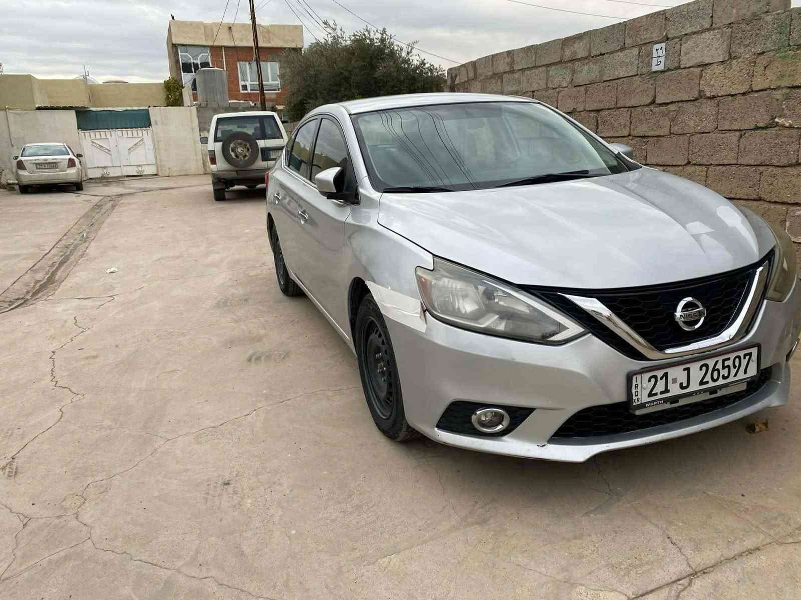 سلام عليكم  
نيسان سينترا للبيع مواصفات S
 رقم سليمانية سنوية جديد  لحد  2030
موديل 2017 امريكي  
تبريت ❄ثلج
گير مكينة  بشرط 
بيية كوبون بنزين   تخم امامي خلفي  مابيشي  
سيارة بيية  قطعتين  صبخ بدون  داخل 
مكان سيارة  كركوك
***********
***********
