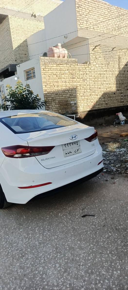 سلام عليكم النترا 17 خليجي نص فول محرك 1600 بحاله ممتازه كير At
بيها دور جملغ خلفي بارد ع حطيته ما مصلحه وبيها رشه  بالبنيد بدون فتح بدون اي تبديل السياره جانيها من ١٧ لسه بسمي شخصيا  مراوس  ترهم    ونتفق ع فرق 

***********
