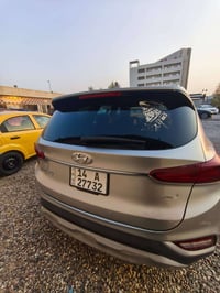 🚘 للبيع هونداي سنتافي 2020  🔹 الموديل: 2020 🔹 الممشى: 90 ألف كم 🔹 الضر...