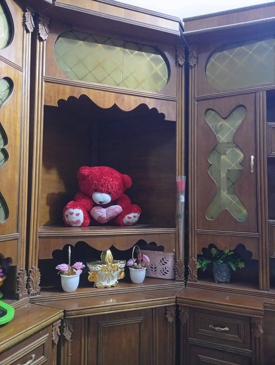 سلام عليكم غرفه البيع حطاطه السعر مليون مكان السجر أي ستفسار ***********
