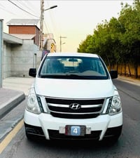 🚐 هيونداي ستاريكس | موديل 2009  ✨ مرتبة ونظيفة جداً ❄️ تبريد شغال ممتا...