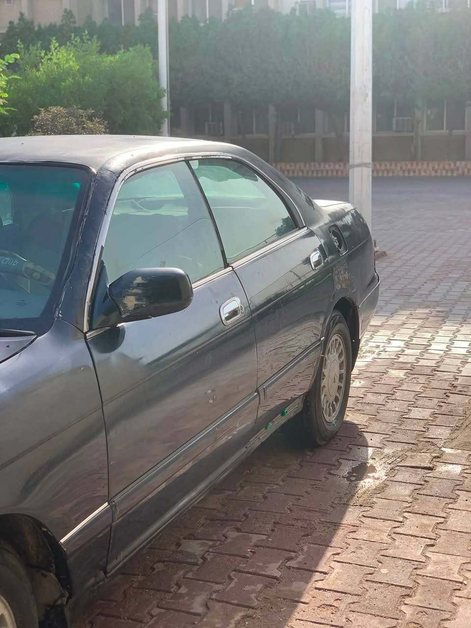 السلام عليكم للبيع سياره بطة متصل لون زيتوني كير محرك مكفولات وحداديه مسويهه كامله وتخم تايرات جدد بيهه بارد بلجاملغ الخلفي مثل ماموضح رقمهه بصرة وعنوانهه البصرة كرمة علي ابو الوكاله بيتهم بلكرنه وراعيهه الاصلي بلكرمة السعر (35)للأستفسار الاتصال بهاذ الرقم (***********)
