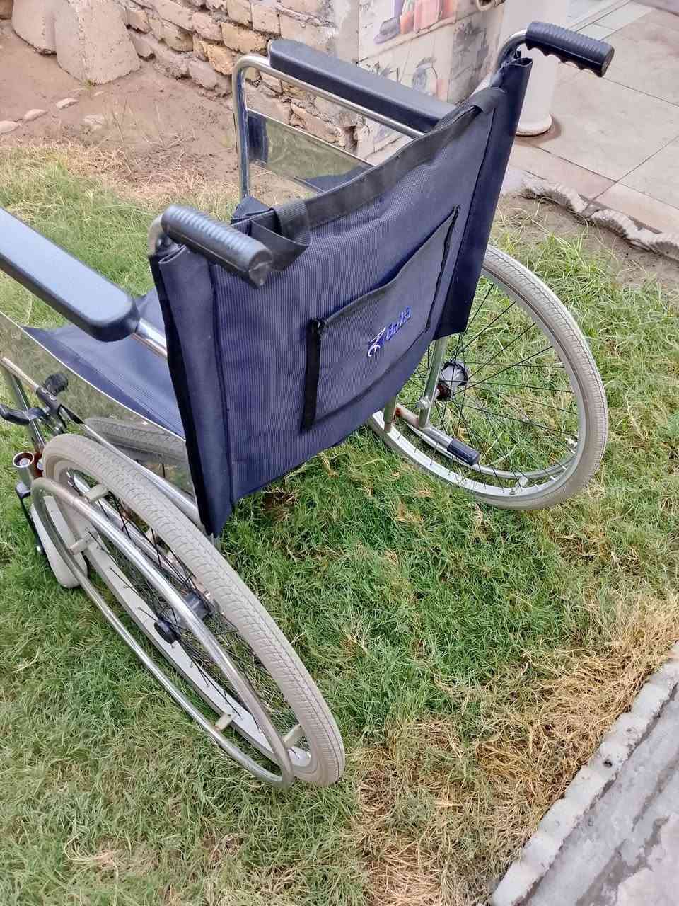 للبيع استعمل قليل تتحمل وزن50 سعرها 125 وبيها مجال قليل *********** مكاني الامين الثانيه
