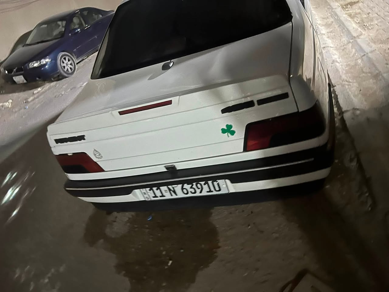 سلام عليكم بيجو لبيع 2012 كير مكينه كفاله حداديه جديده تخم تاير بل جيس تبريد ثلج❄️❄️❄️باسمي سياره 
سعر 46بيه مجال حك جيه مكاني نجف 
***********
