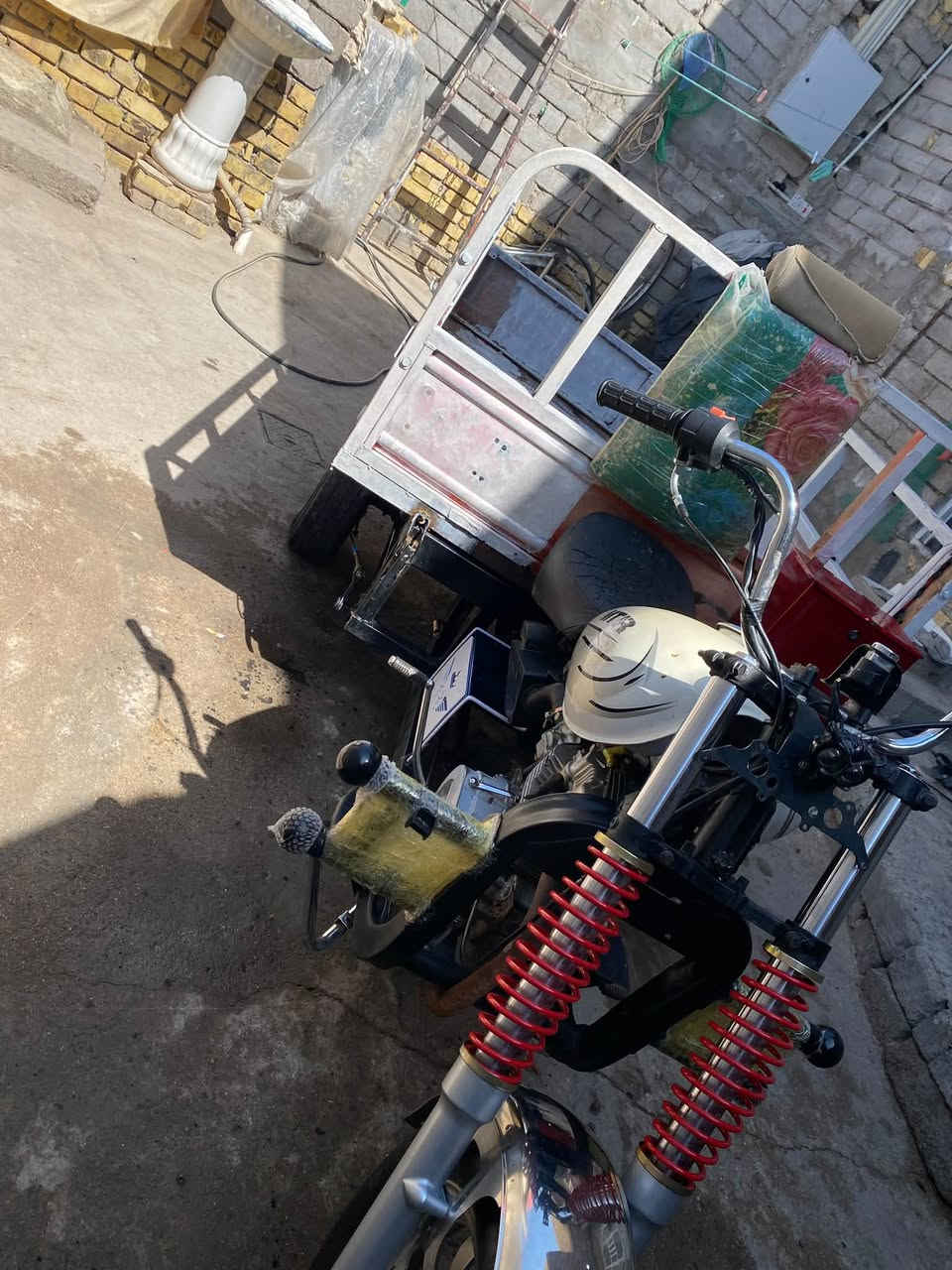 سلام عليكم رجاء رجاء رجاء إذا مو شراي لاتعبني ولاتخابرني وتضل تسولف ستوته توا معمره بس لمكينه مامبدلها مفتوحه شاصي بي لحيم بل رگبه اكسل لطش صدر فرس ورگ مگبنه بوريات ميزانيه سيم بريك فلنجات بنزات وياله مال جمره تايرات بدي معمره لسعر ٦٠٠ اله ربع دينار مابيع وارجع واعيد اقرا المنشور يلا تراسل فقط واتساب***********

