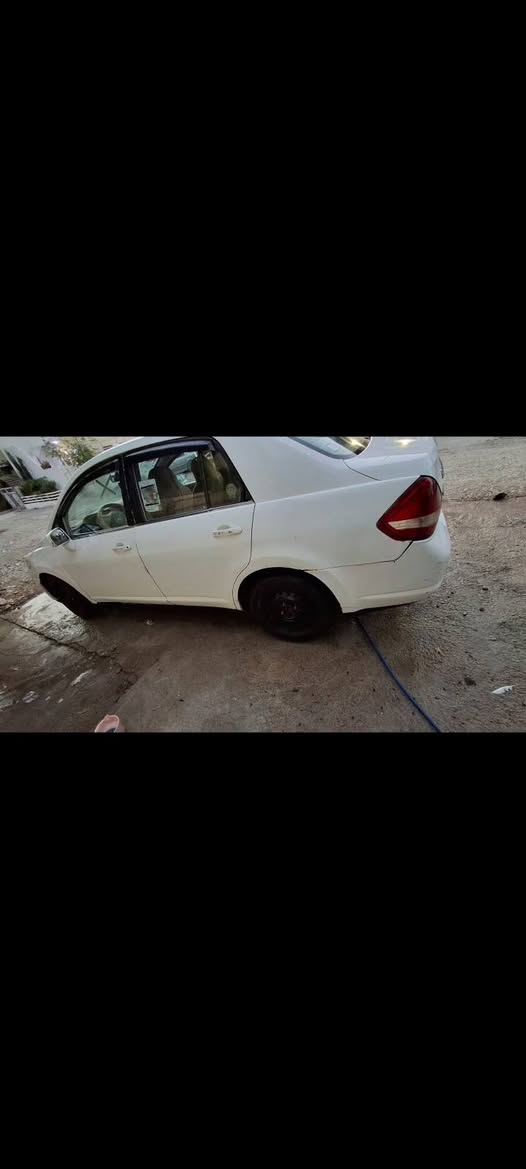 سلام عليكم سياره البيع نيسان تيدا محرك و كير ما بي عيب تاير ٤ جديده تبريد فول سعره ٦٥ بيمجل تصل على رقم . رقم***********

