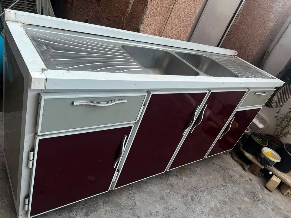 كاونتر للبيع 💯💯💯
نظيف كلشي مابي وحوضين يحتاج بس صوندة

السعر ٩٠ وبيه مجال بسيطططط 

الحسينية الجريخي قرب مدارس الابداع 

***********
