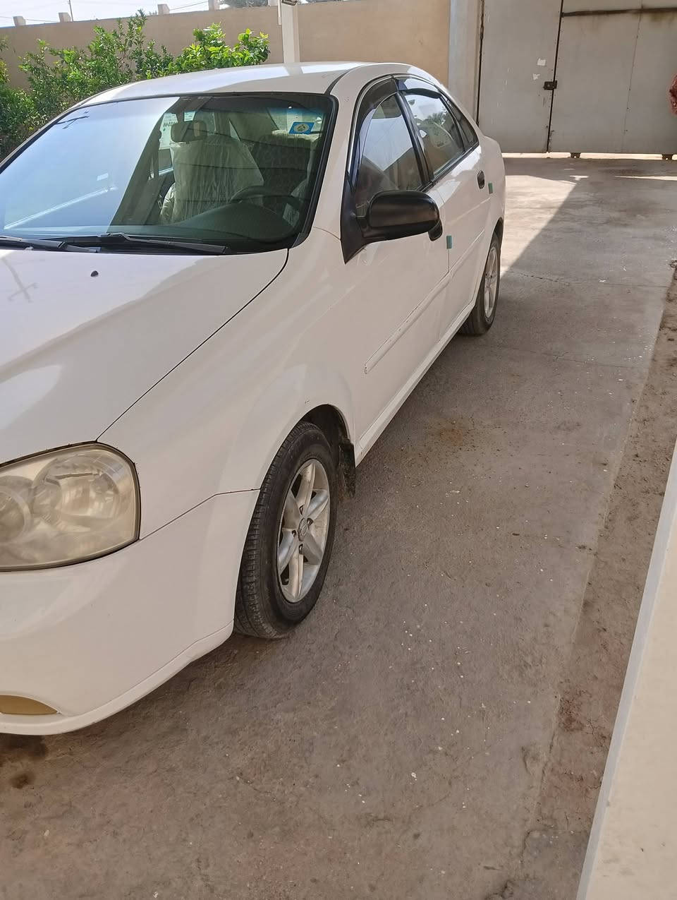 لانوس • ٢٠٠٤ • كير عادي