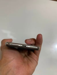 آيفون X • ٢٥٦ • شاشة وكالة
