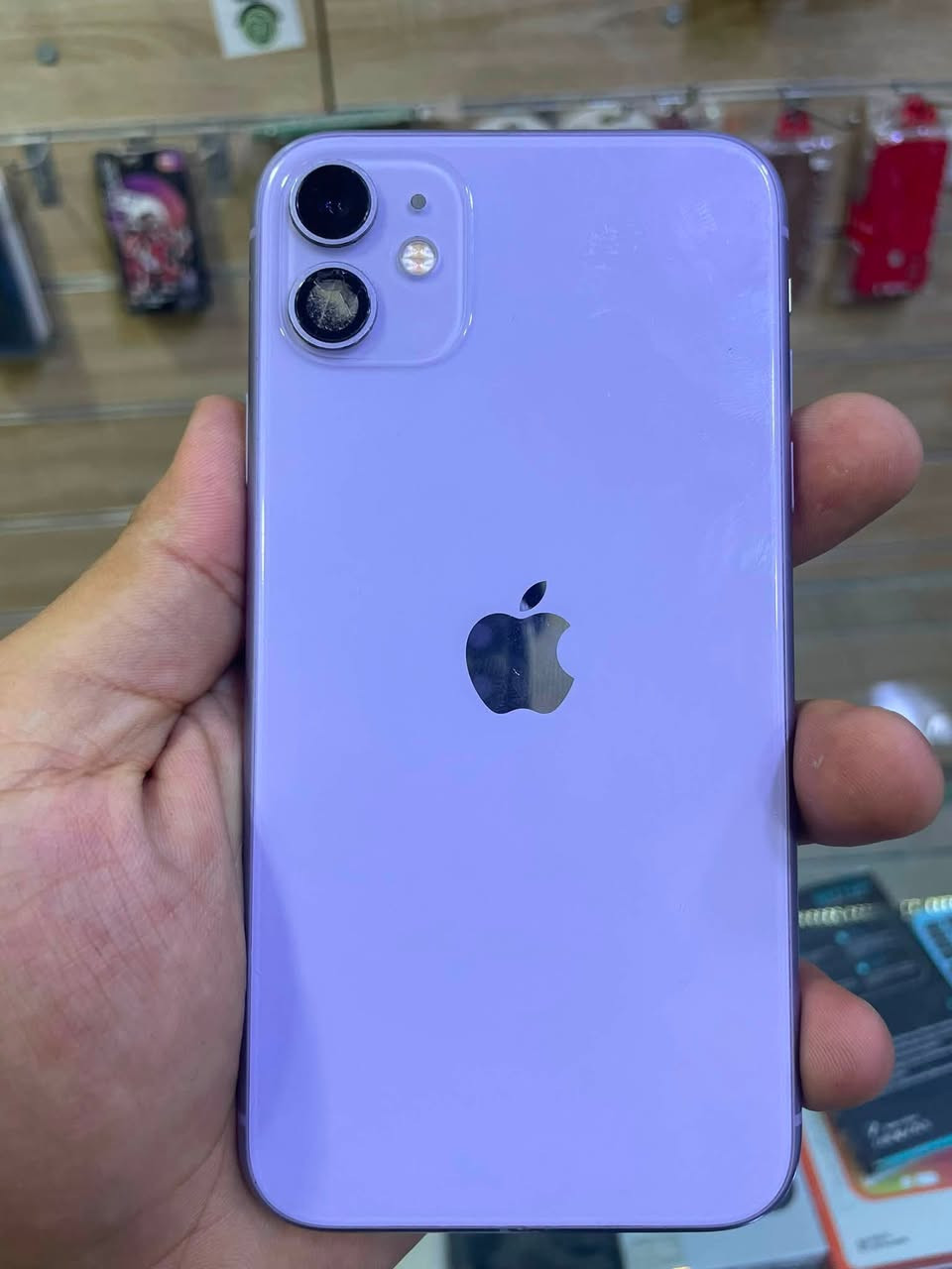 📱 ايفون 11 عادي للبيع

🔹 الذاكرة 128GB
🔋 البطارية 81%
🇮🇶 بلادي
✅ الجهاز شغال من كلشي وفول فحص
✅ الفيس آيدي شغال
✅ الكامرات كلها شغالة
✅ كلشي بالجهاز شغال بدون مشاكل

📌 مبدل شاشة فقط
الشاشة وكالة أصلية
وبيها سواد بسيط جوه الشاشة أبد ما مأثر على اللمس ولا الاستخدام
وبيها ضمان سنة

📌 الجام الخلفي بيه فطر بسيط مال كامرة الاحتياطية ومبين بالصور

الجهاز خير من الله ونظيف وكلشي موضحته بالوصف حتى المشتري يكون على بينة

💰 السعر 150 ألف فقط

📍 مكاني بغداد المحمودية
🚚 التوصيل متوفر
📞 للتواصل ***********
