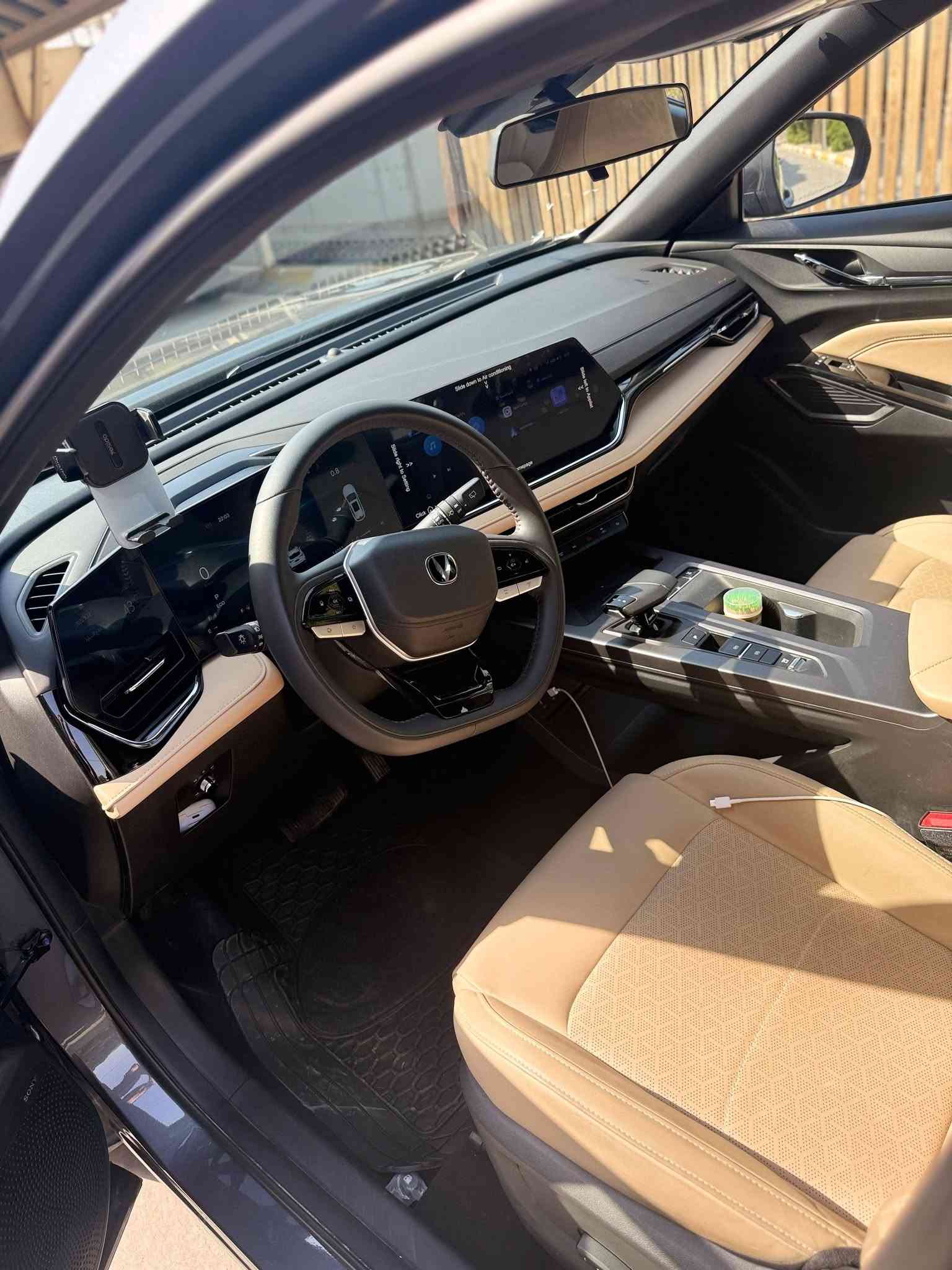 شانجان cs55 للبيع سعرها ٢٢ مليون ماشيه ١٥
عليها اقصاط اني اسدد 
اسويلك وكاله 
ضمان شركه البخيت ٥ سنوات 
***********
