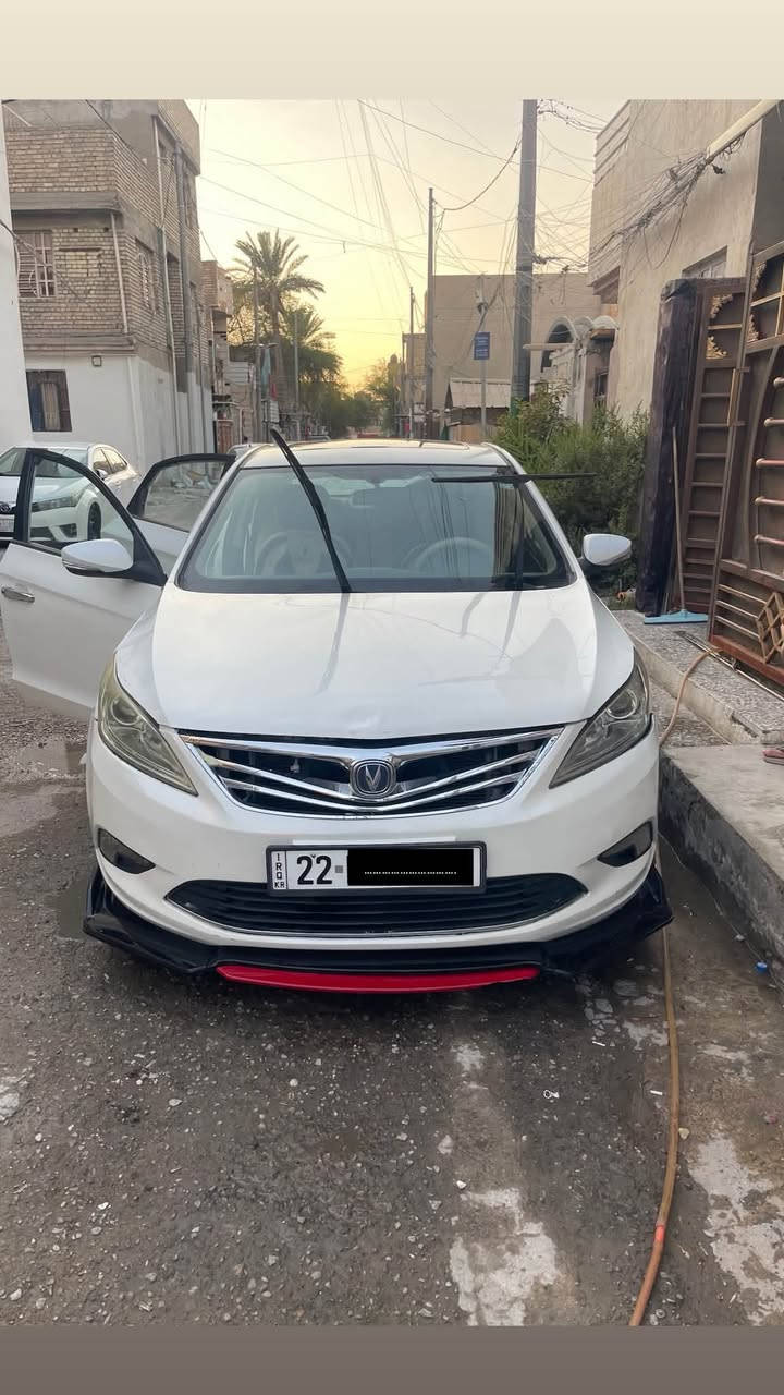 السلام عليكم 
شانجان ايدو موديل 2014 
گير مكينة كفالة محرك 1600 بانزين عادي ماكو صوت دوانز ابد 
السيارة بيهة مكانات صبغ 
للبيع السعر (75) بيهة مجال بسيط 
شرط التحويل 
مكاني بغداد 
***********
