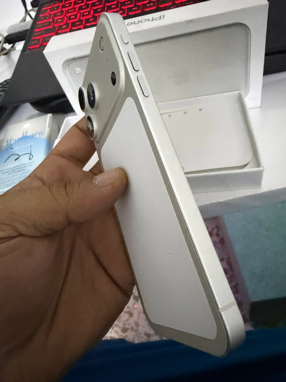 ايفون XR • ١٢٨ • بطارية ١٠٠%