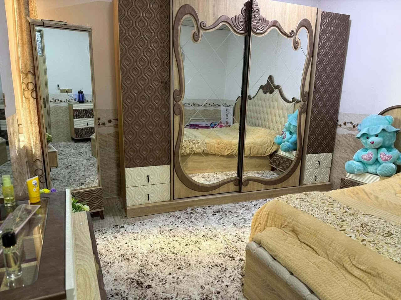 غرفه نوم • للبيع