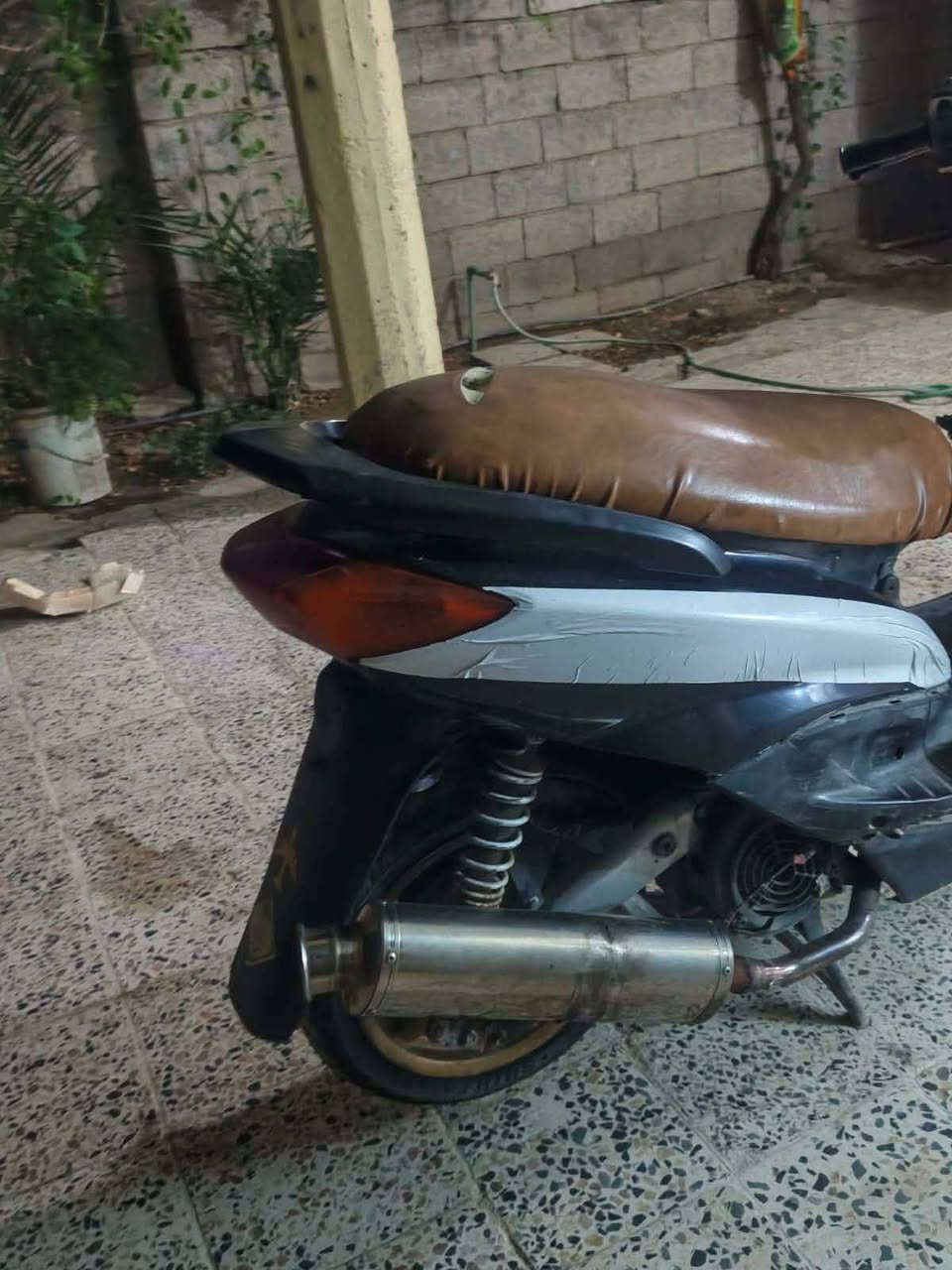 دراجه سكنس نثيه سرعه110
شغاله نكره سلف 
السعر300وبيه مجال 
***********
