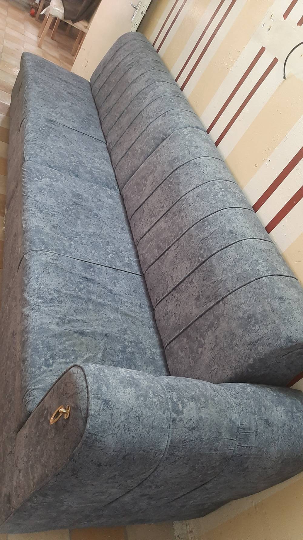 نص ديوان • ٧ مقاعد • اسفنج مضغوط