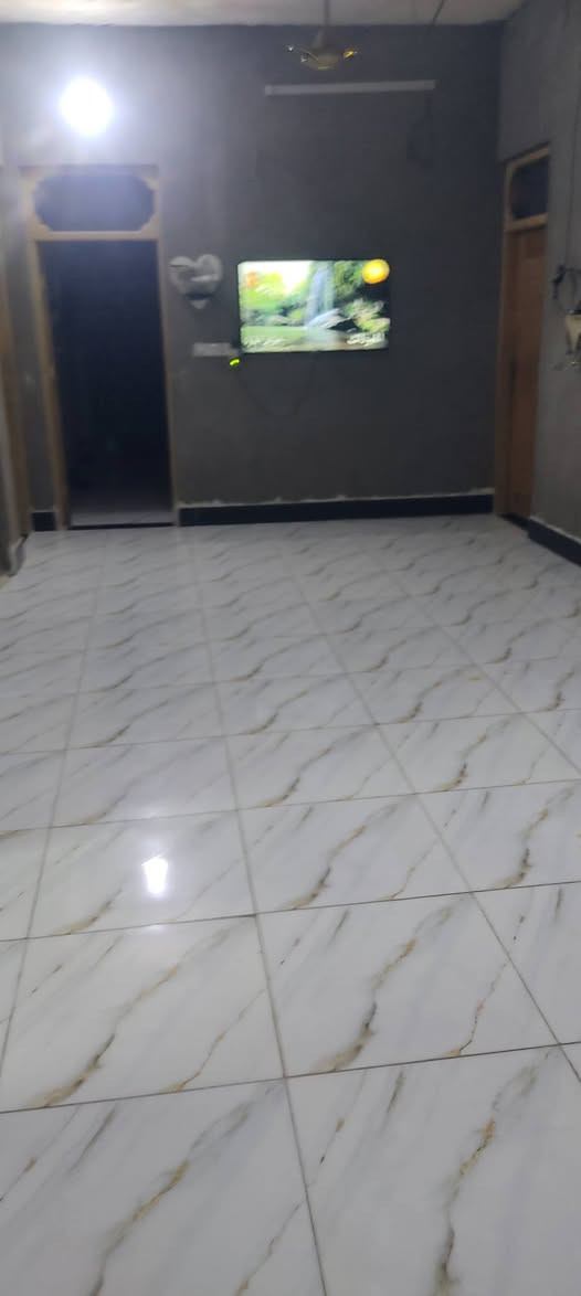 ٢٥٠م • بناء حديث • قريب الكوفة