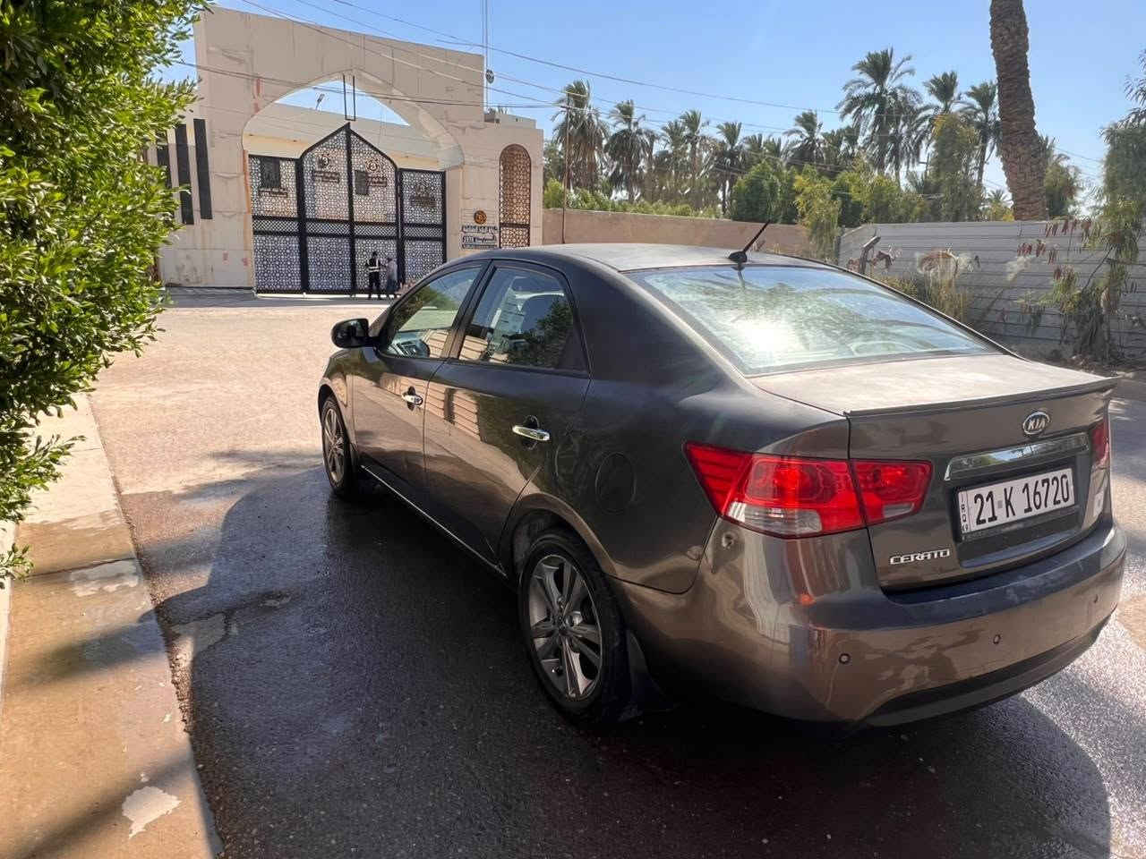 السلام عليكم ورحمة الله سياره سيراتو ٢٠١٢ خليجي بيها مكانات جراد غرفة جديدة بيها باب فقط بارد تخم تايرات جديد حدادية جديده تبريد شغال مواصفات بيها مري كهرباء
شفتات
فتحة
حاكية
بلوتوث
تبريد بيانو
تحكم ستيرن جهتين
محرك ١٦٠٠
سعر ٨٤ ورقة للاتصال ***********
