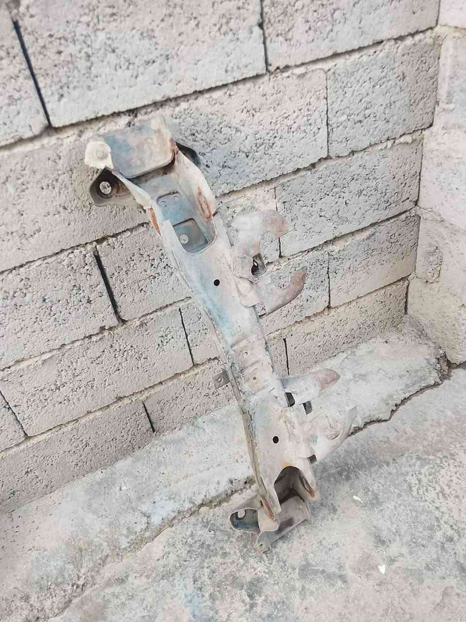 افرممه كيا بستا بيه كسر خفيف للبيع قيم وأخذ رقم الهاتف ***********
