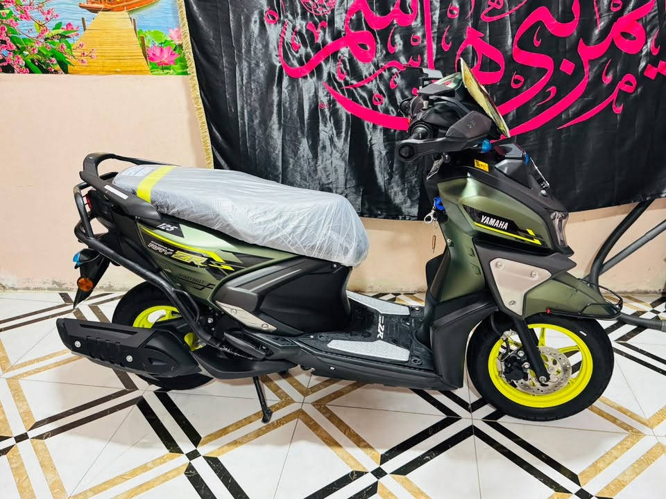 دراجه نوع ZR
مديل 2024
لون زيتوني 
نضافه 99‎%‎
الموو شراي لا يتصل 
اتصال 📞 *********** وتساب
